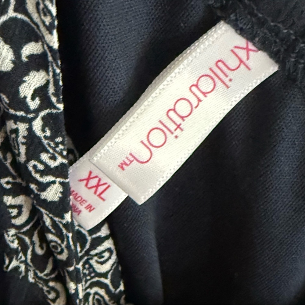 Floral Navy Dress - Picture 9 of 9